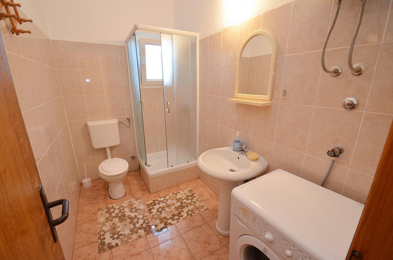 Apartmani Prcanj Kotor Ngoại thất bức ảnh